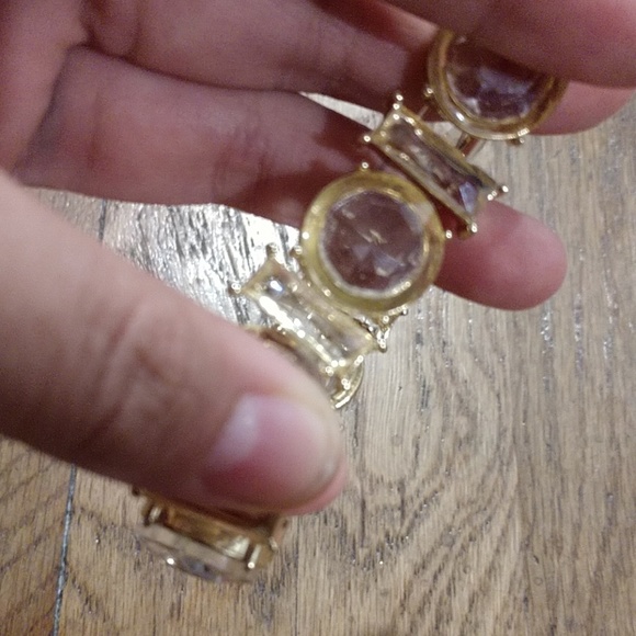 Gold-toned Jewelry Bracelet (elastic) - Picture 4 of 5